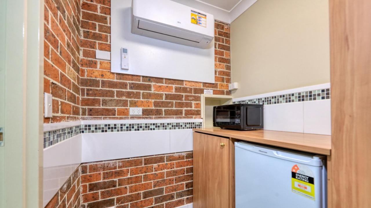 Forest Lodge Motor Inn & Restaurant Dubbo Dış mekan fotoğraf