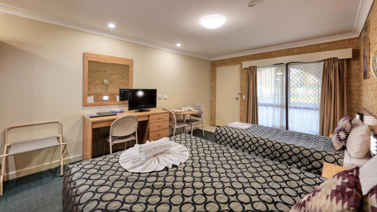 Forest Lodge Motor Inn & Restaurant Dubbo Dış mekan fotoğraf