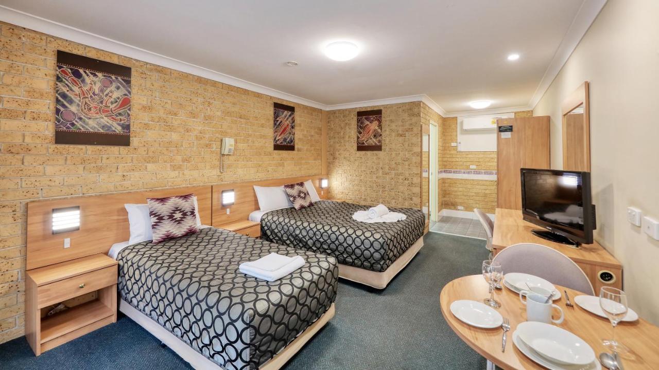 Forest Lodge Motor Inn & Restaurant Dubbo Dış mekan fotoğraf