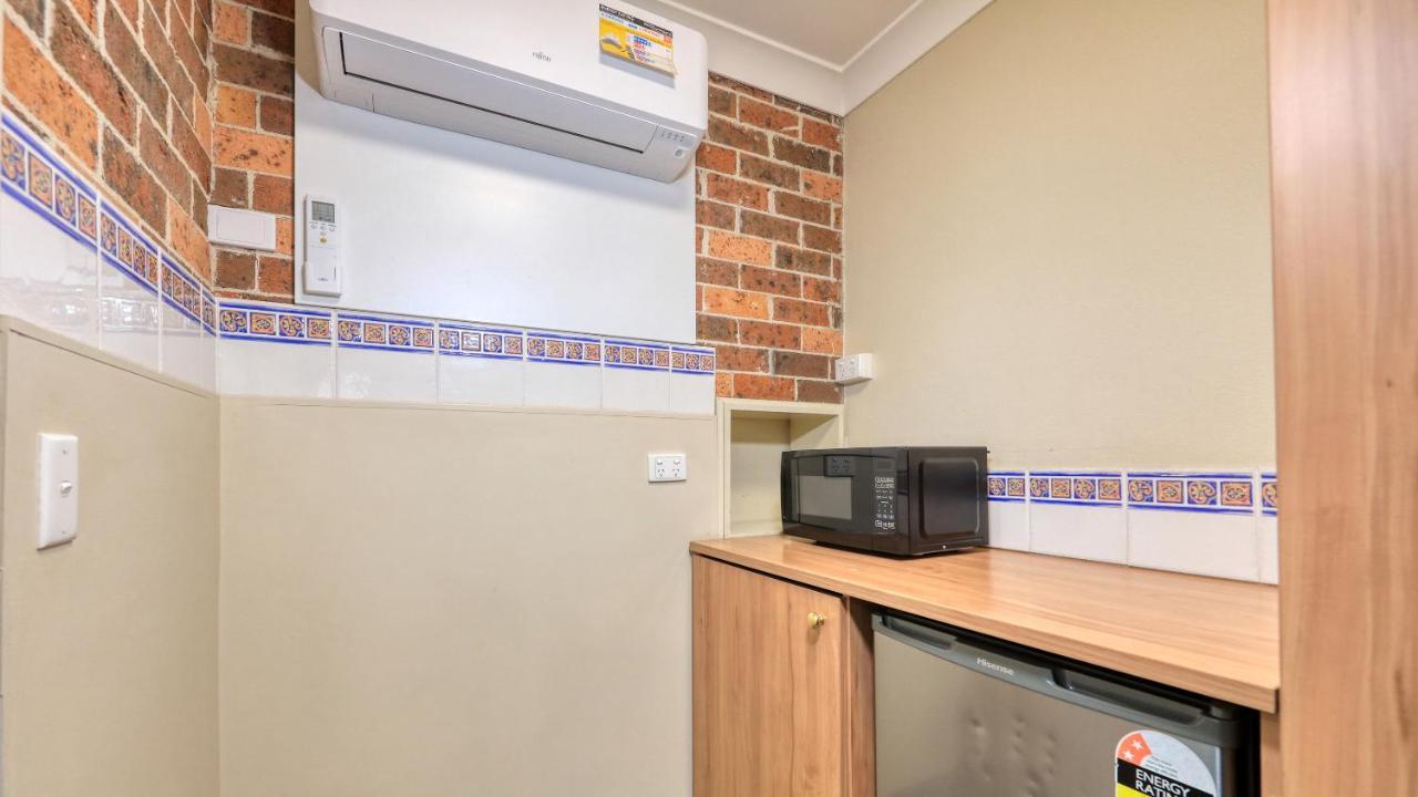 Forest Lodge Motor Inn & Restaurant Dubbo Dış mekan fotoğraf