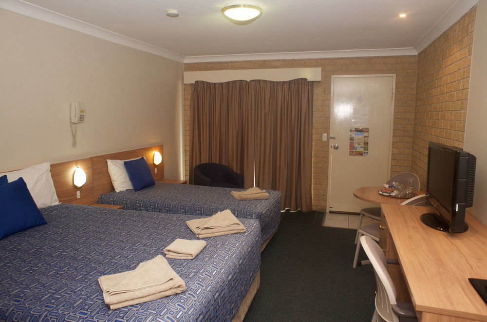 Forest Lodge Motor Inn & Restaurant Dubbo Dış mekan fotoğraf